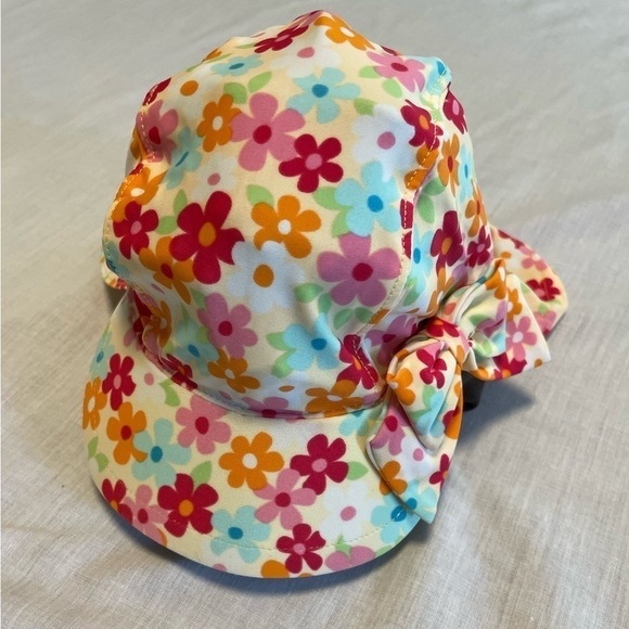 GYMBOREE Girls' Floral Sun & Swim Hat, Size 0-12M - Picture 3 of 4